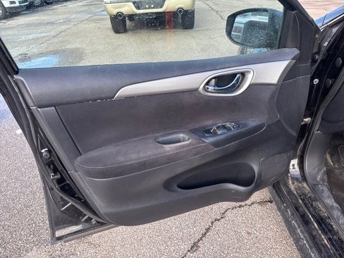 Used 2014 Nissan Sentra SR image 9