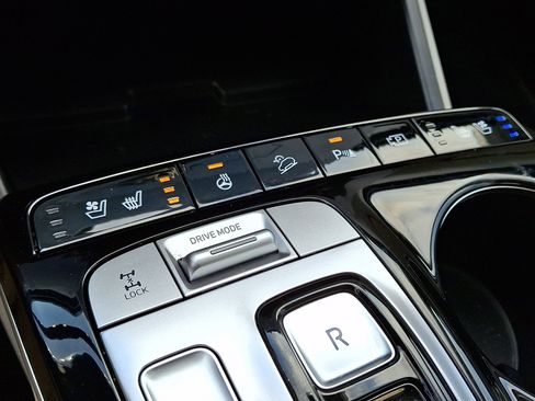 Used 2024 Hyundai Tucson Limited image 27