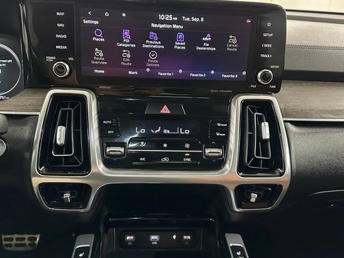 Used 2022 Kia Sorento SX Prestige w/ Rust Color Package AWD/4WD image 21