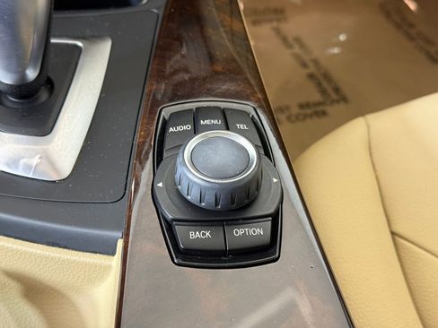 Used 2014 BMW 320i Sedan image 19