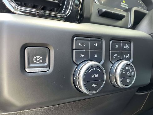 Used 2022 GMC Sierra 1500 AT4 w/ AT4 Premium Package AWD/4WD image 20