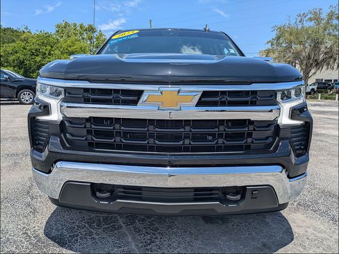 Used 2023 Chevrolet Silverado 1500 LT AWD/4WD image 10