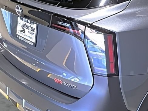 Used 2025 Nissan Kicks SR AWD/4WD image 14