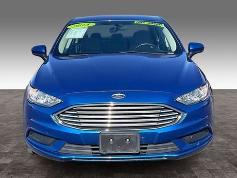 Used 2018 Ford Fusion S image 3