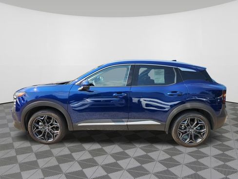 Certified 2025 Nissan Kicks SR w/ SR Premium Package AWD/4WD image 5