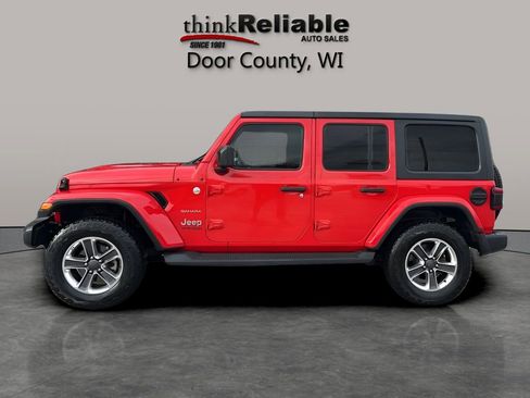 Used 2020 Jeep Wrangler Unlimited Sahara image 2