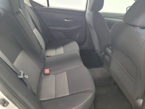 Used 2021 Nissan Sentra SV FWD image 19