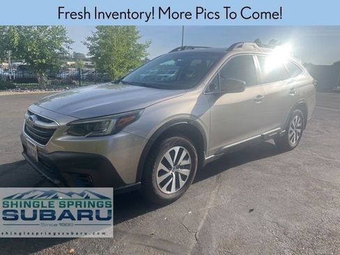 Used 2020 Subaru Outback Premium AWD/4WD image 2
