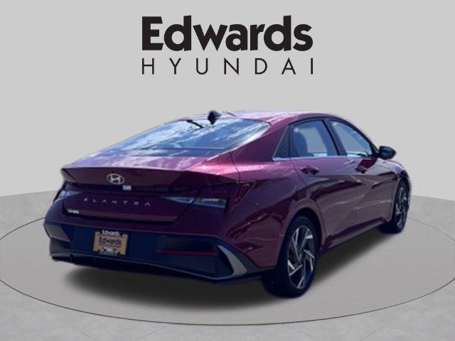 Used 2025 Hyundai Elantra SEL FWD image 6