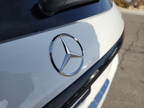 New 2026 Mercedes-Benz GLC 300 300 4MATIC image 12