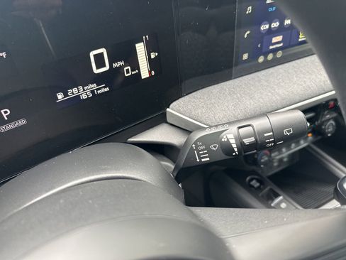 Used 2026 Nissan Kicks SV w/ SV Premium Package AWD/4WD image 38