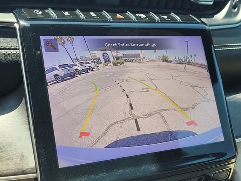 Used 2023 Jeep Grand Cherokee Limited RWD image 17