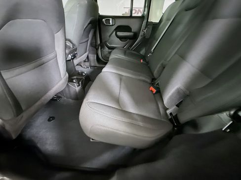 Used 2022 Jeep Wrangler Unlimited Sport AWD/4WD image 26