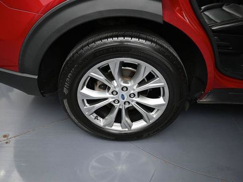 Used 2022 Ford Explorer Limited w/ Equipment Group 301A RWD image 25