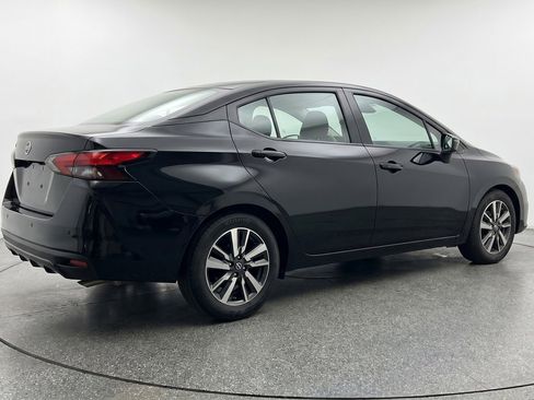 Used 2025 Nissan Versa SV FWD image 9