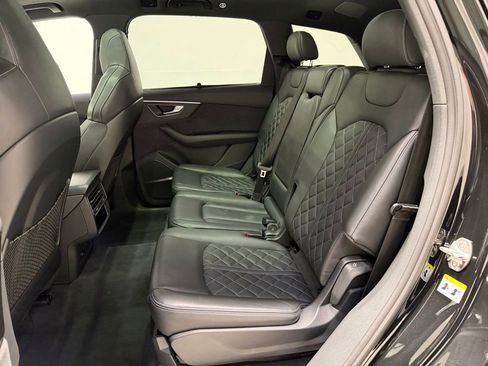 Used 2024 Audi SQ7 Premium Plus image 37