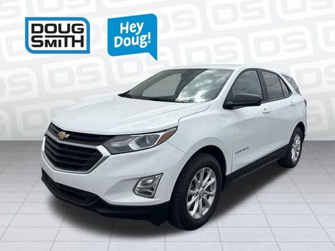 Used 2020 Chevrolet Equinox LS w/ LS Convenience Package AWD/4WD image 1