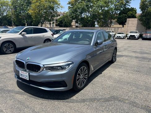 Used 2019 BMW 540i w/ Executive Package RWD image 3