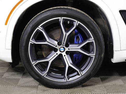 Used 2022 BMW X5 xDrive40i AWD/4WD image 27