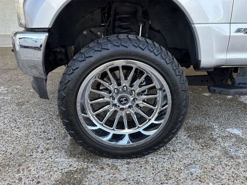 Used 2017 Ford F250 XLT w/ XLT Value Package image 32