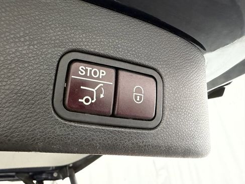 Used 2014 Mercedes-Benz GL 450 4MATIC image 34