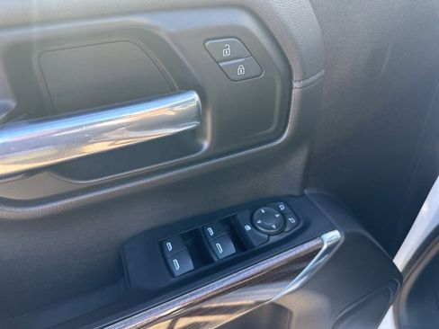 Used 2019 Chevrolet Silverado 1500 LT w/ All-Star Edition image 17