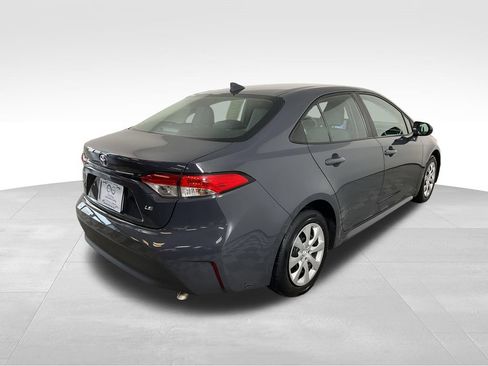 Used 2025 Toyota Corolla LE FWD image 9