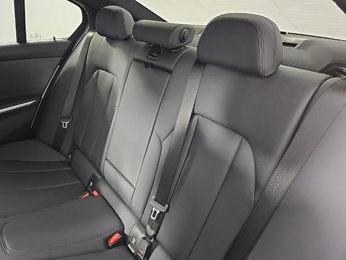 Used 2020 BMW 330i xDrive Sedan w/ Convenience Package image 17