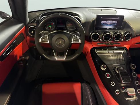 Used 2018 Mercedes-Benz AMG GT Roadster image 29