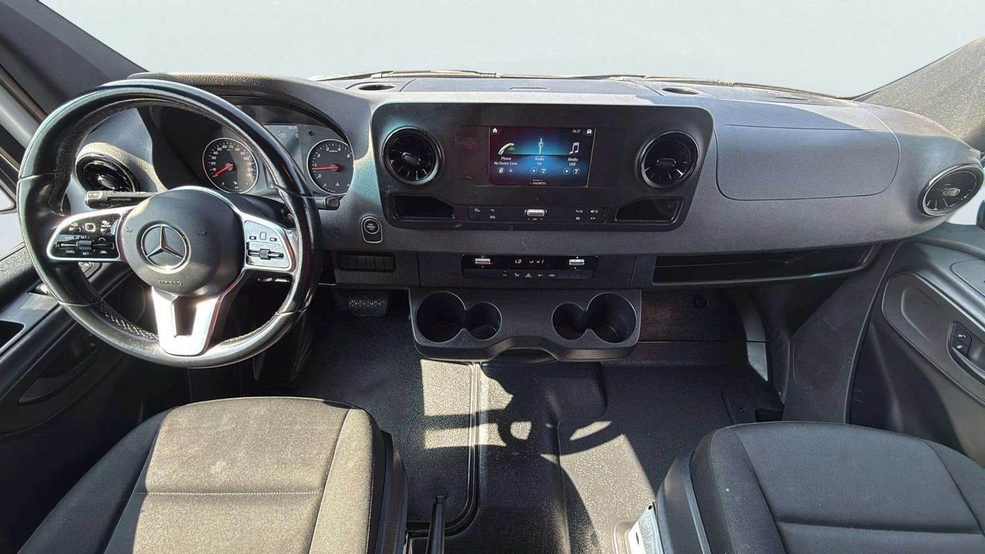 Used 2022 Mercedes-Benz Sprinter 1500 image 15
