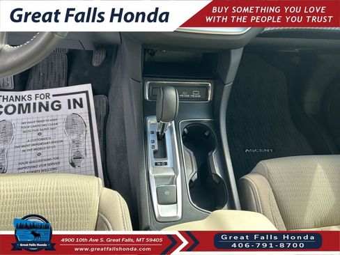 Used 2025 Subaru Ascent Premium image 17