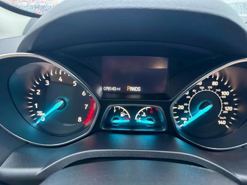 Used 2019 Ford Escape SE image 22