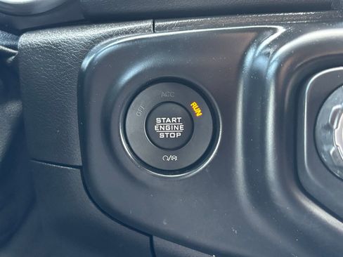 Used 2021 Jeep Wrangler Unlimited Sahara w/ Cold Weather Group image 19