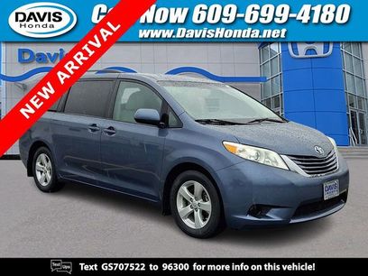 Used 2016 Toyota Sienna LE