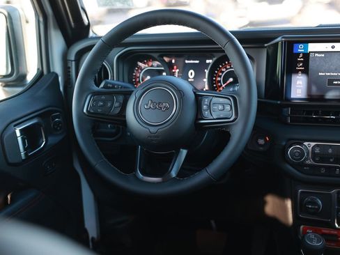 New 2026 Jeep Gladiator Rubicon AWD/4WD image 25