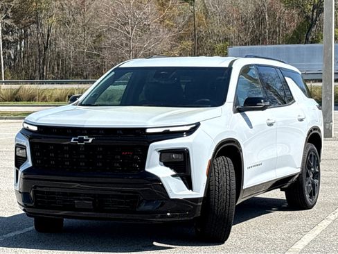 New 2026 Chevrolet Traverse RS FWD image 3