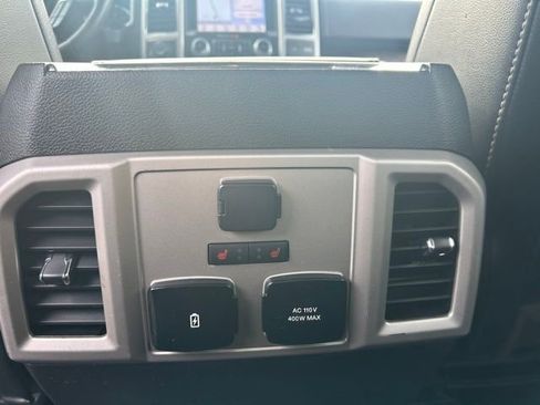 Used 2019 Ford F150 Lariat w/ Equipment Group 502A Luxury image 18