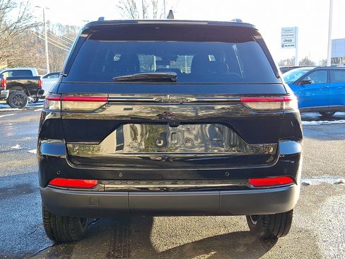 New 2025 Jeep Grand Cherokee Limited image 5