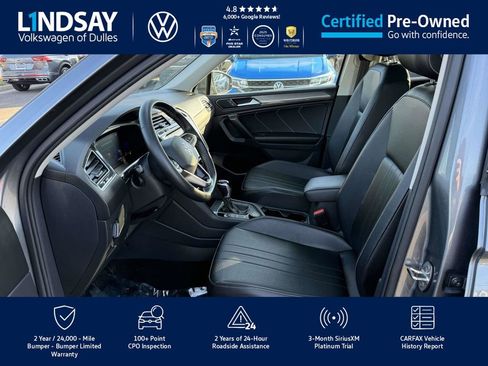 Certified 2022 Volkswagen Tiguan SE w/ Panoramic Sunroof Package image 11
