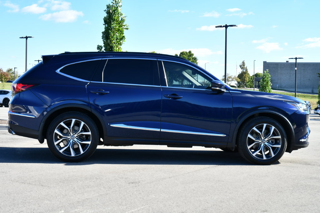 Used 2023 Acura MDX w/ Technology Package AWD/4WD image 12