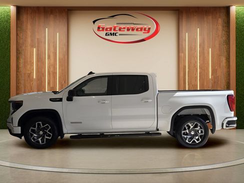 Used 2024 GMC Sierra 1500 Elevation RWD image 4