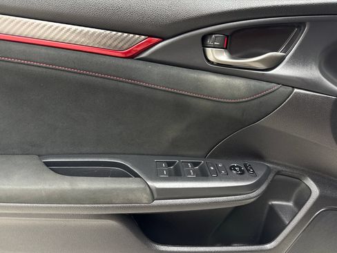 Used 2018 Honda Civic Type R image 35