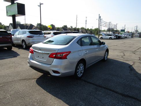 Used 2019 Nissan Sentra SV image 7