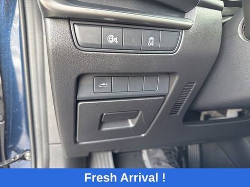 Used 2025 MAZDA MAZDA3 s image 9