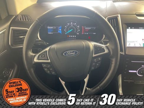 Used 2016 Ford Edge Titanium w/ Canadian Touring Package image 29
