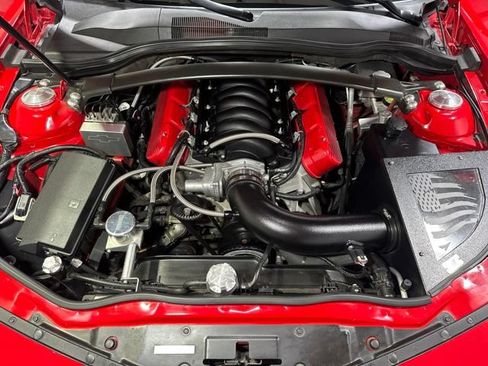 Used 2014 Chevrolet Camaro SS w/ SS Performance Package RWD image 8