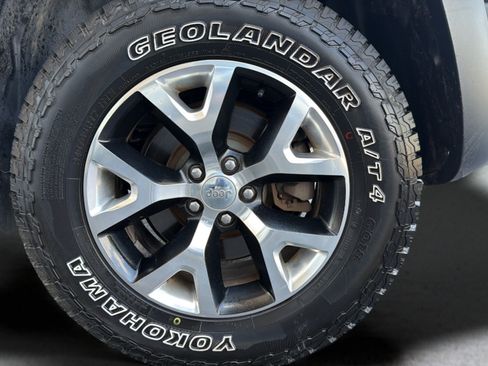Used 2016 Jeep Cherokee Trailhawk w/ Comfort/Convenience Group AWD/4WD image 27