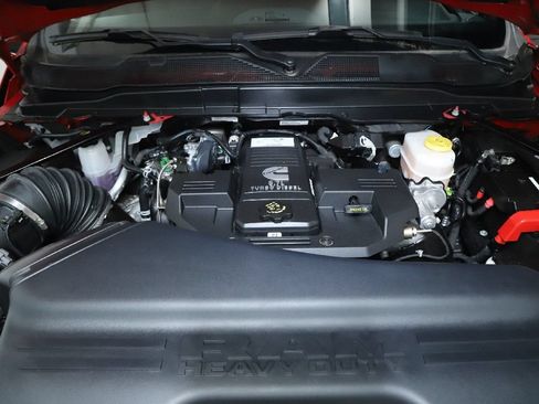 Used 2024 RAM 3500 Tradesman w/ Chrome Appearance Group AWD/4WD image 35