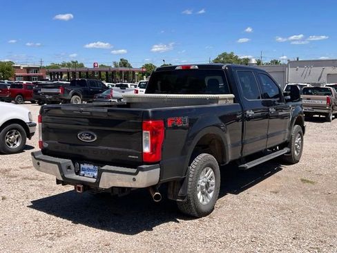 Used 2017 Ford F250 XLT w/ XLT Value Package AWD/4WD image 7