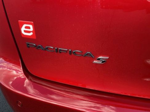 New 2026 Chrysler Pacifica Select image 39